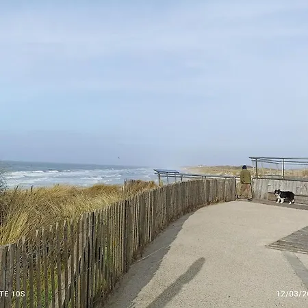 Spacieux En Duplex 아파트 메를리몽