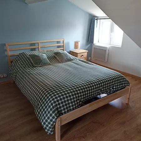 Spacieux En Duplex 아파트